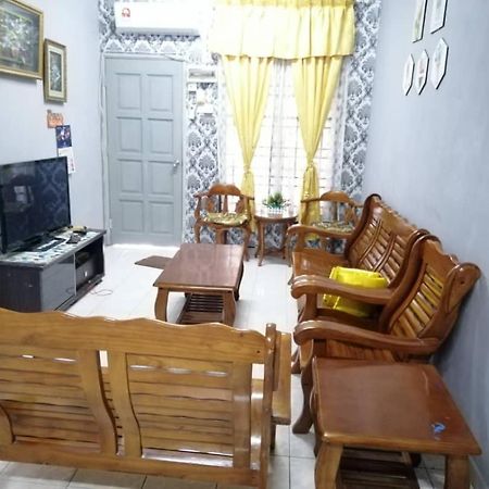 Homestay Perpaduan, Taman Bercham Raya Ulu Kinta Ipoh Perak Kampong Batu Lapan  Zewnętrze zdjęcie